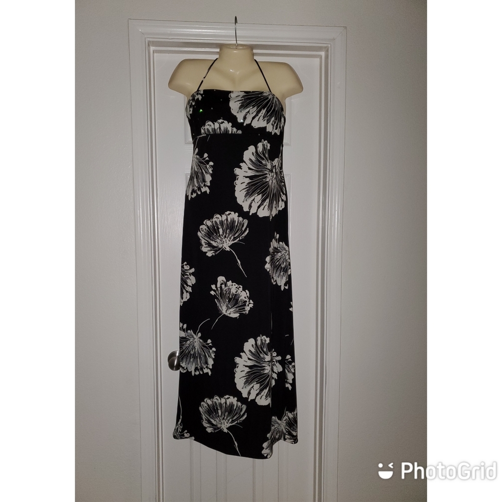 Dress - Picture 3 of 6